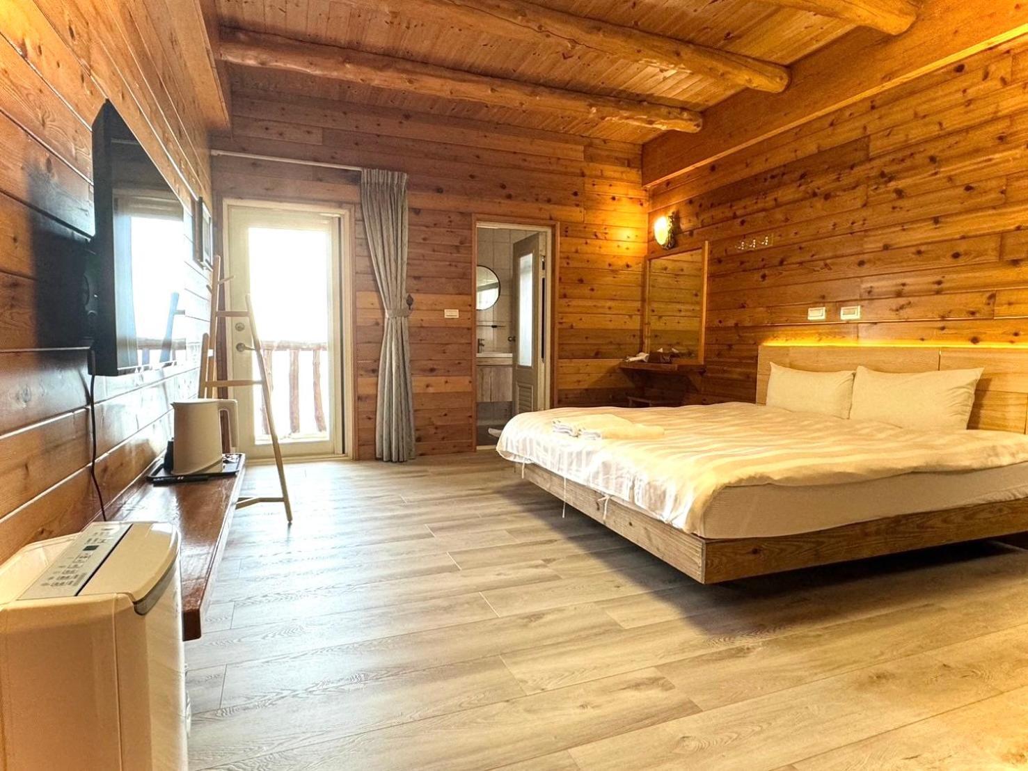 Dingdai Glass Villa Ренай Экстерьер фото